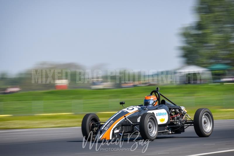 750MC, Croft motorsport photography uk